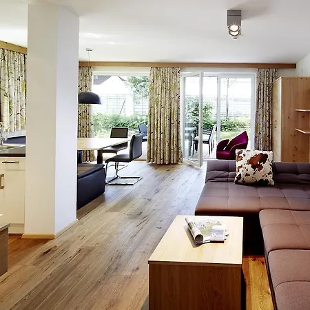 Apartment S *